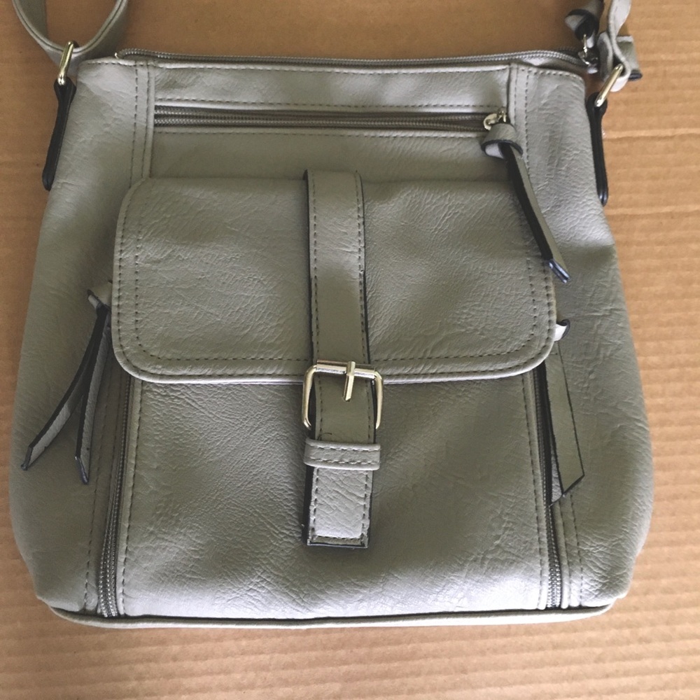 Bueno shoulder bag